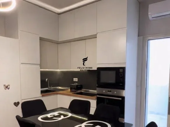 Tirane, jepet me qera apartament 1+1 Kati 1, 70 m² 550 € (LIQENI I THATE)