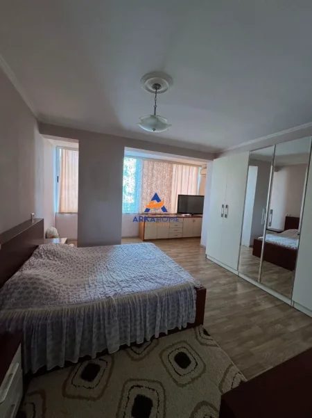 Tirane, shitet apartament 3+1+Ballkon Kati 6, 161 m² 242.000 € 
