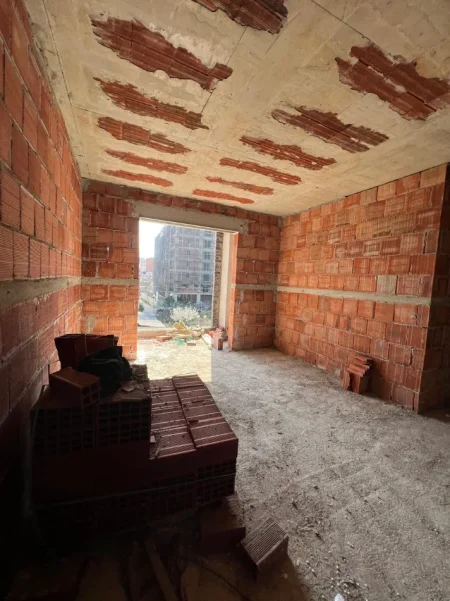Tirane, shitet apartament 1+1 Kati 3, 96.565 € 