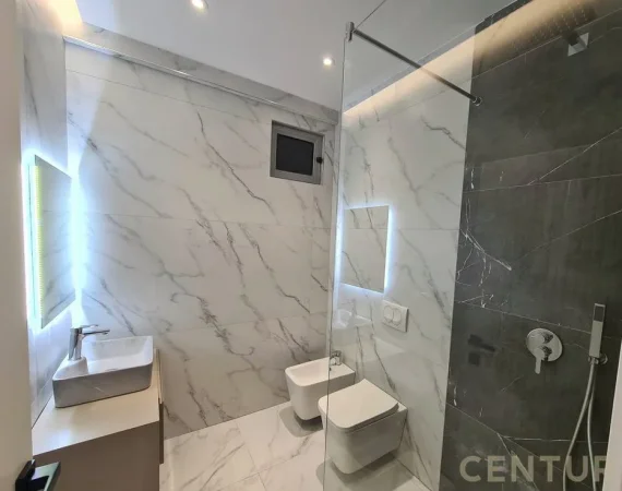 Tirane, jepet me qera apartament 1+1 , 80 m² 550 € (Dhaskal Todri)