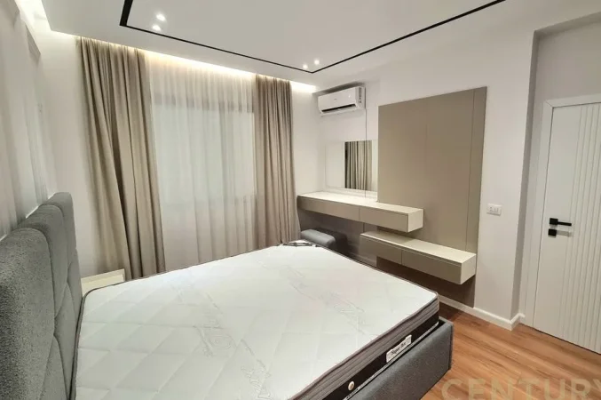 Tirane, jepet me qera apartament 1+1 , 80 m² 550 € (Dhaskal Todri)