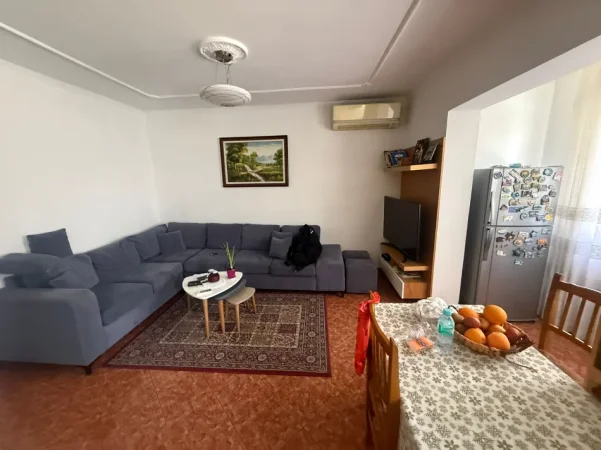 Tirane, shitet apartament 2+1 Kati 5, 65 m² 110.000 € (Perballe Materniteti te ri)