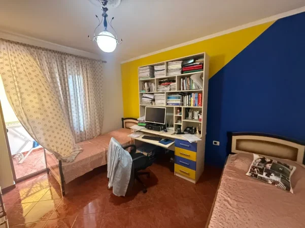 Tirane, shitet apartament 2+1 Kati 5, 65 m² 110.000 € (Perballe Materniteti te ri)
