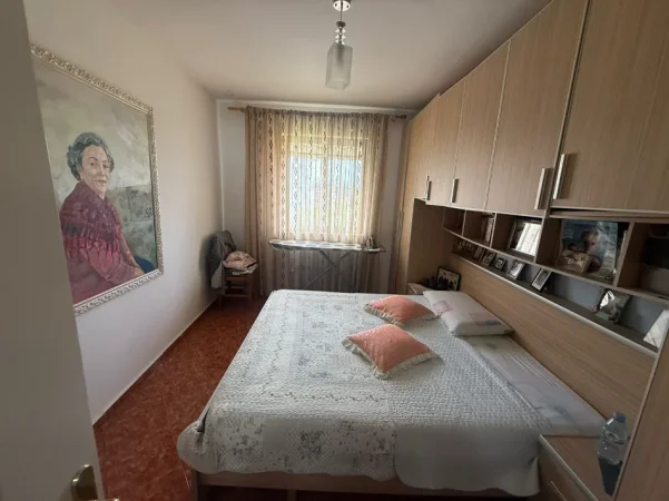 Tirane, shitet apartament 2+1 Kati 5, 65 m² 110.000 € (Perballe Materniteti te ri)