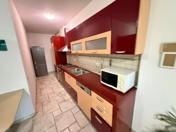 Shqiperi, shitet apartament 1+1 Kati 6, (RRUGA YMER KURTI)