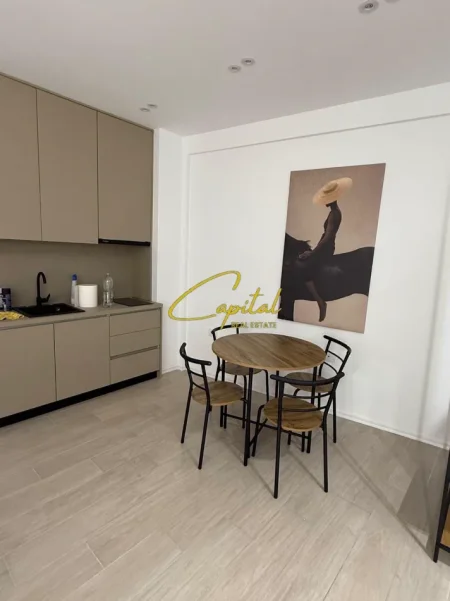 Tirane, jepet me qera apartament 1+1 Kati 6, 40 m² 400 € (5 MAJI)