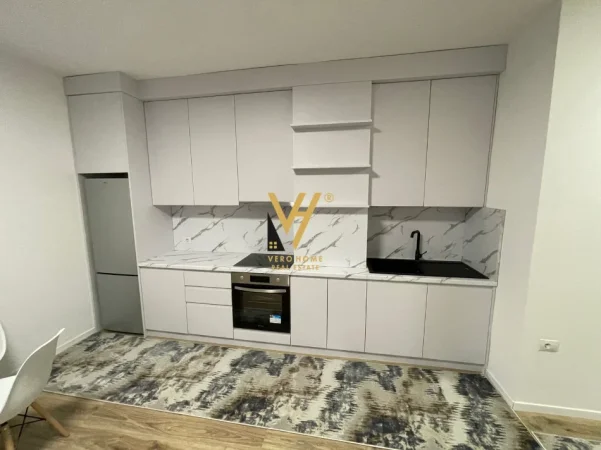 Tirane, jepet me qera apartament 1+1+Ballkon Kati 6, 72 m² 620 € (RRUGA DRITAN HOXHA)