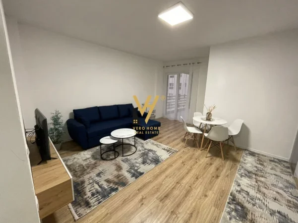 Tirane, jepet me qera apartament 1+1+Ballkon Kati 6, 72 m² 620 € (RRUGA DRITAN HOXHA)