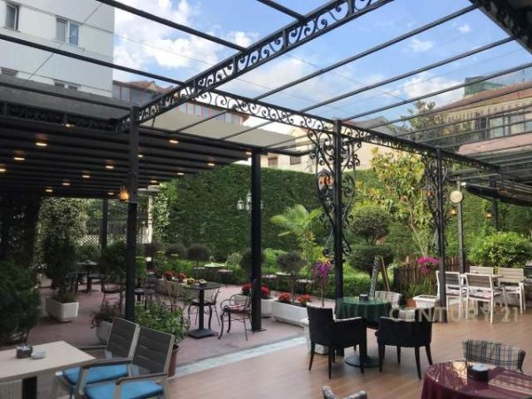 Tirane, ofert ambjent biznesi Kati 4, 1.135 m² 8000 Euro (Rruga 5 Maji)