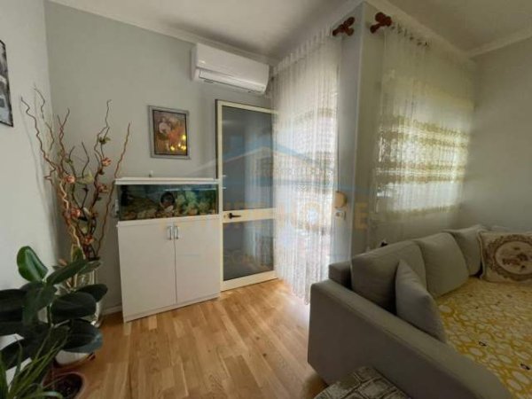 Durres, shitet apartament Kati 7, 78 m² 73.000 Euro (Rruga pavarsia)