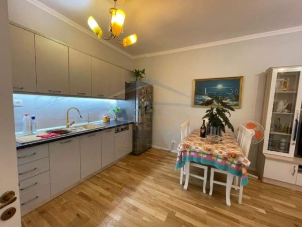 Durres, shitet apartament Kati 0, 78 m² 73.000 Euro (qender)