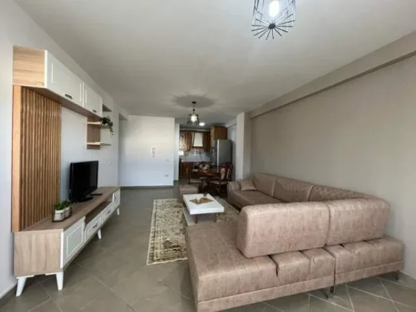 Tirane, ofert apartament 1+1 Kati 3, 80 m² 450 Euro (rruga e kavajes)
