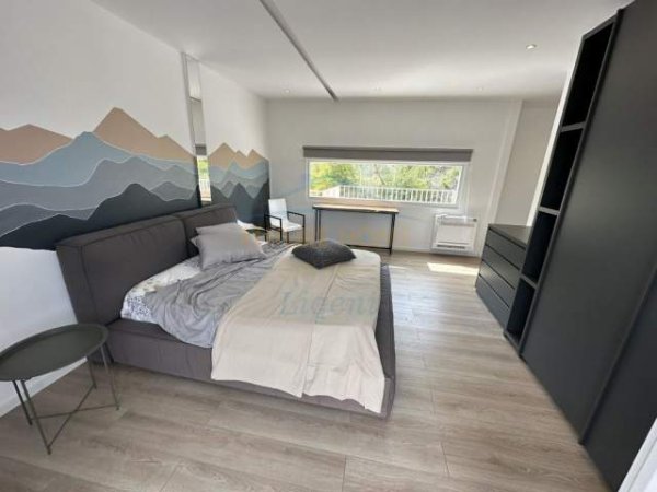 Tirane, jepet me qera Vile 3 Katshe Kati 3, 550 m² 2.500 Euro (TEG)