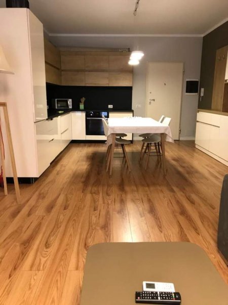 Tirane, jepet me qera apartament 2+1+BLK Kati 6, 650 Euro (Zogu i Zi)