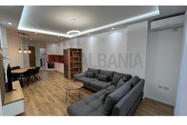 Tirane, jepet me qera apartament 1+1+BLK Kati 2, 57 m² 550 Euro (Xhamia e Tabakeve)