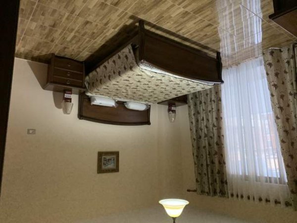 Tirane, jepet me qera apartament 2+1+BLK Kati 4, 90 m² 600 Euro (Jeronim de rada)