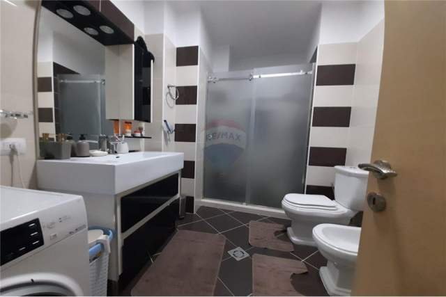 Tirane, shitet apartament 2+1 Kati 5, 119 m² 124.000 Euro (Rr. e Freskut)