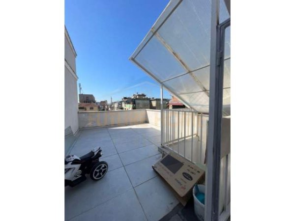 Tirane, jepet me qera apartament 2+1+BLK Kati 4, 120 m² 400 Euro (porcelan perball UET)