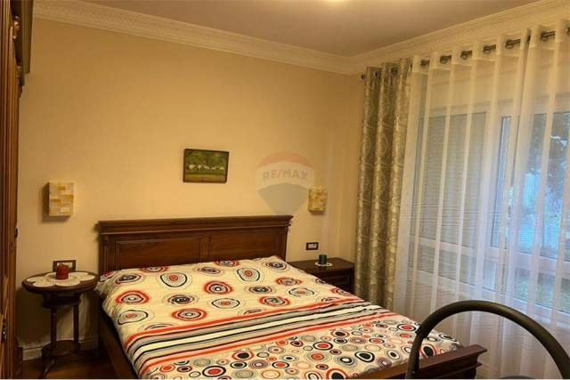 Tirane, jepet me qera apartament 2+1+A+BLK Kati 2, 127 m² 700 Euro