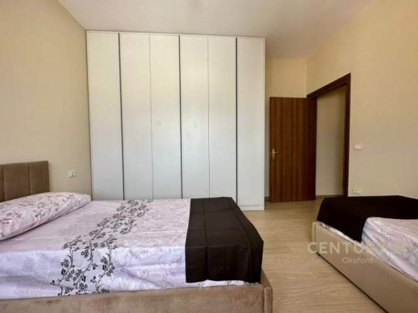 Tirane, jepet me qera apartament 2+1+A+BLK Kati 4, 115 m² 600 Euro (liqeni that)