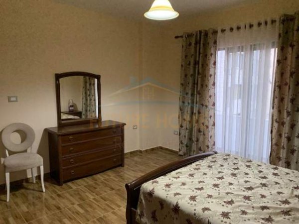 Tirane, jepet me qera apartament Kati 4, 91 m² 600 Euro (Jeronim de Rada)