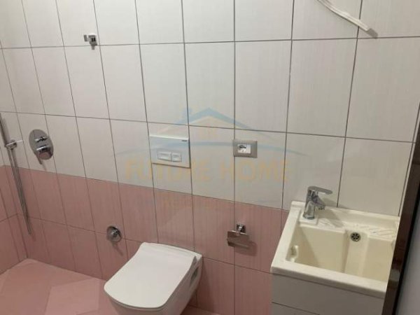 Tirane, jepet me qera apartament Kati 4, 120 m² 600 Euro (Jeronim de Rada)