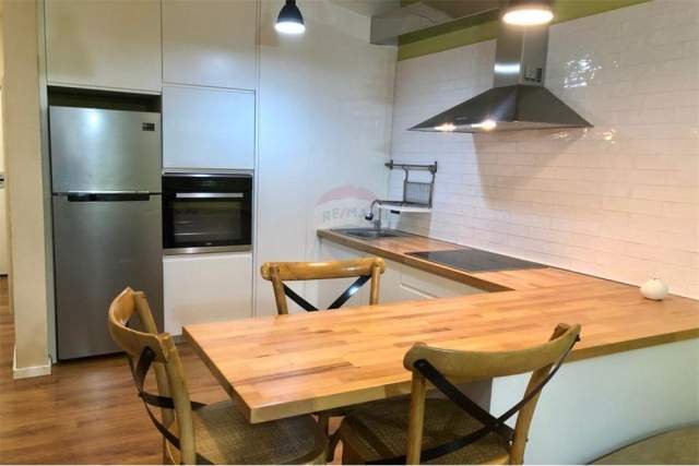 Tirane, jepet me qera apartament 2+1 Kati 3, 104 m² 500 Euro