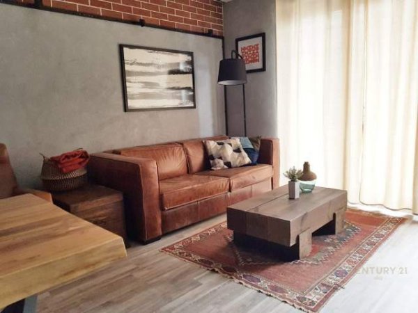 Tirane, jepet me qera apartament 2+1+BLK 93 m² 2.000 Euro (zogu zi)