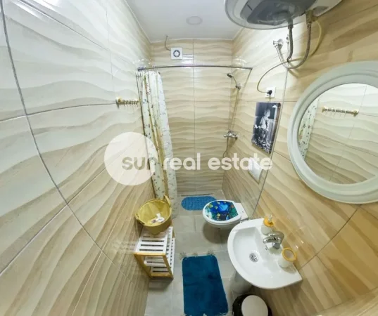 Shkoder, jepet me qera garsonier 1+1 Kati 6, 40 m² 450 € (RUS)