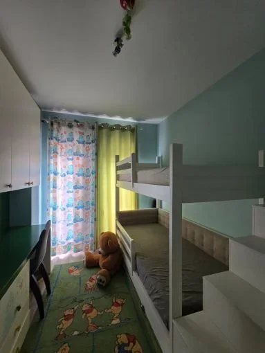 Tirane, jepet me qera apartament 2+1 Kati 4, 85 m² 600 € (ish parku i autobusave)