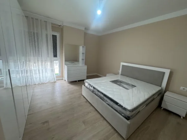 Tirane, jepet me qera apartament 2+1 Kati 4, (PASKUQAN)