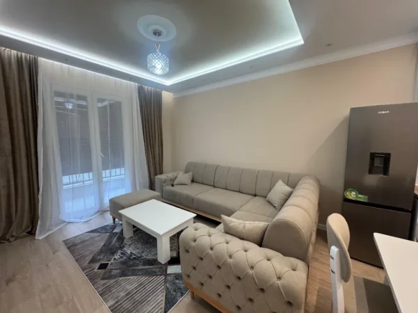 Tirane, jepet me qera apartament 2+1 Kati 4, (PASKUQAN)