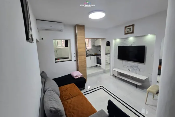 Tirane, jepet me qera apartament 1+1 Kati 1, 55 m² 500 € (Rruga Siri Kodra)