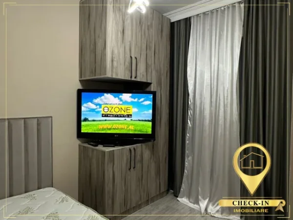 Tirane, jepet me qera apartament 1+1 Kati 2, 55 m² 600 € (Rruga Riza Cerova)