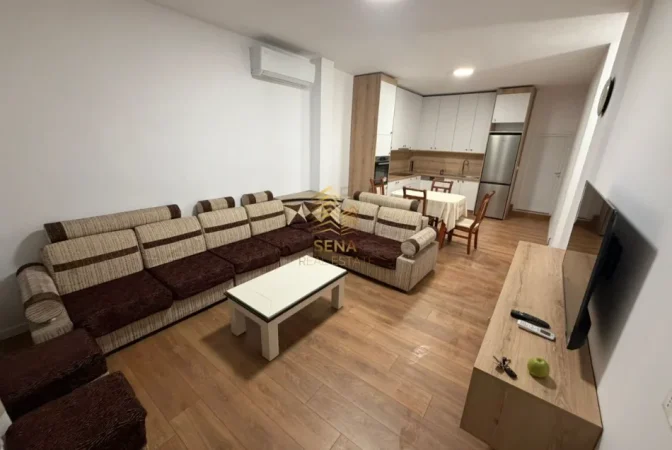 Tirane, jepet me qera apartament 2+1 Kati 1, 90 m² 380 € (Shkoze)