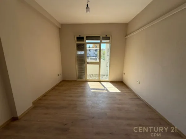 Tirane, shitet apartament 2+1 Kati 3, 68 m² 165.000 € (Rruga e Kavajes)