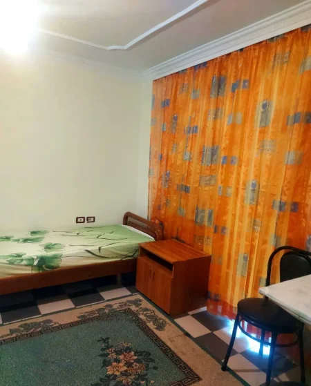 Tirane, jepet me qera garsonier Kati 1, 32 m² 290 € (9-kateshet te Hotel Stela)