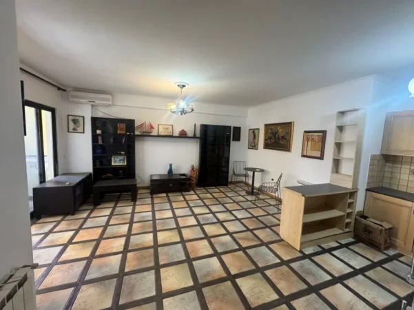 Super Cmim !! Qera apartament 2+1+2, 110 m², jepet dhe per bnb  520 € (Komuna e Parisit te Lulishtja)