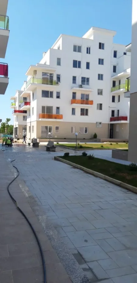 Tirane, jepet me qera apartament 2+1+Aneks Kati 0, 1 m² 520 € (astir)