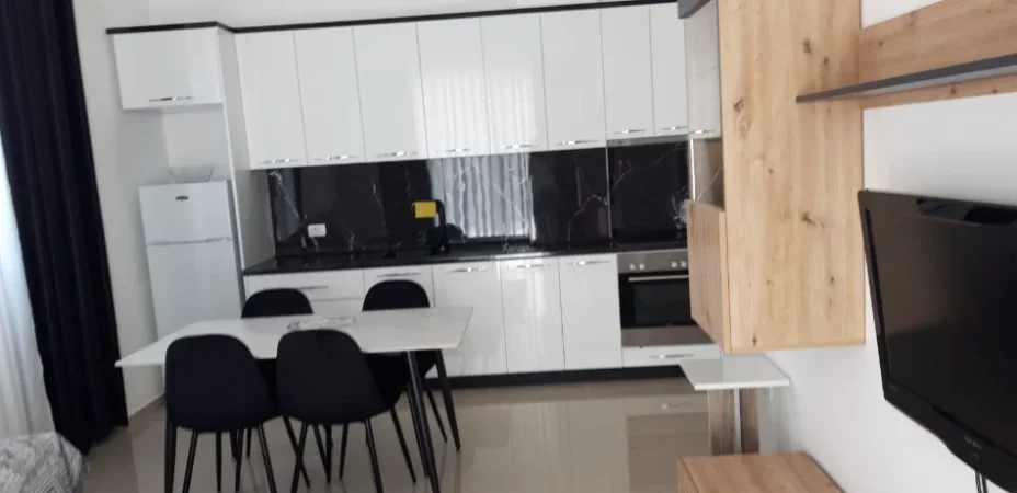 Tirane, jepet me qera apartament 2+1+Aneks Kati 0, 1 m² 520 € (astir)