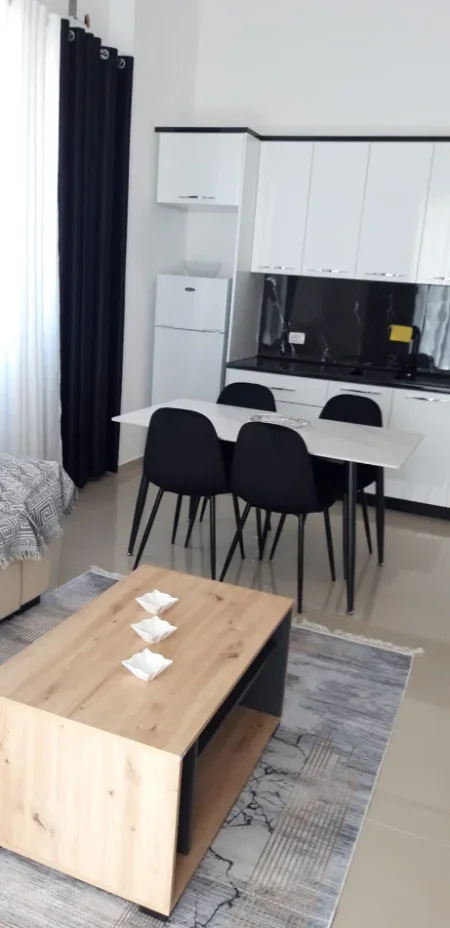 Tirane, jepet me qera apartament 2+1+Aneks Kati 0, 1 m² 520 € (astir)