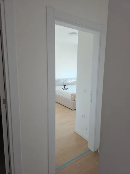 Tirane, jepet me qera apartament 2+1 Kati 8, 88 m² 700 € (JORDAN MISJA)