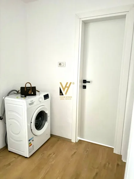 Tirane, jepet me qera apartament 1+1+Ballkon Kati 2, 60 m² 500 € (RRUGA BARDHYL)