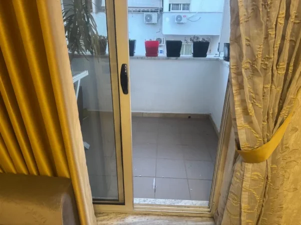 Tirane, jepet me qera apartament 1+1 Kati 7, 75 m² 650 € (Rruga e Barriladave)