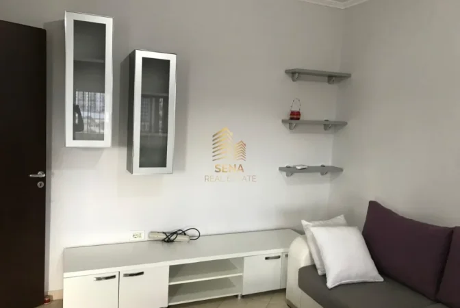 Tirane, shitet apartament 1+1+Ballkon Kati 5, 60 m² 95.000 € (Laprake)