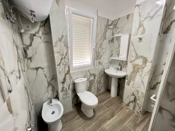 Tirane, jepet me qera 2+1 ,🛣️ Rruga e "Dibres" ✨