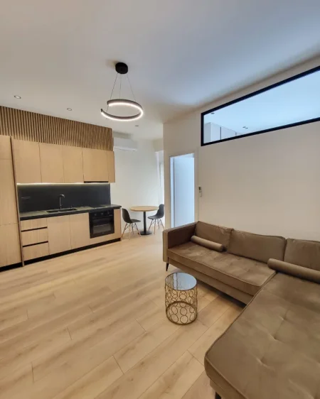 Tirane, shitet apartament 1+1 Kati 1, 49 m² 119.900 € (Liqeni i Thate)