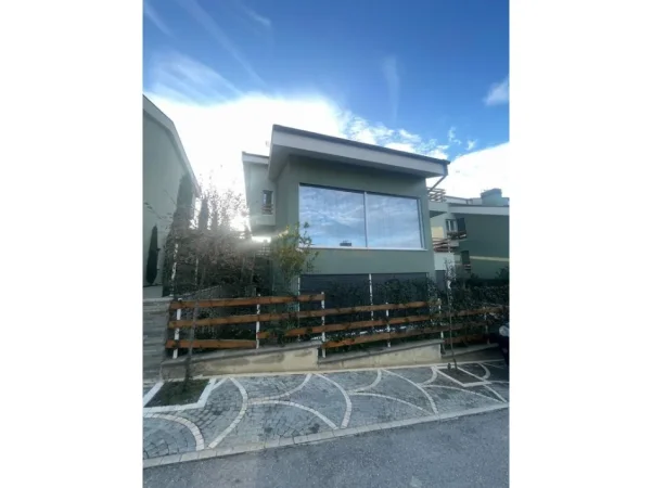 Tirane, shes Vile 5+1+Aneks+Ballkon Kati 0, 600 m² 1.450.000 € (Long Hill residence)