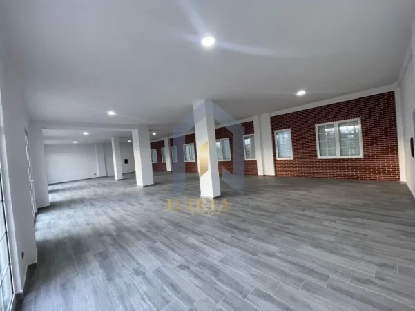 Tirane, jap me qera ambjent biznesi Kati 1, 500 m² 2.000 € (Ambient Biznesi per qira ne Paskuqan)