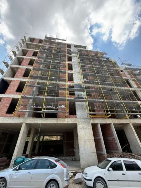 Tirane, shitet apartament 1+1 Kati 3, 78 m² 105.000 € (ALI DEMI)